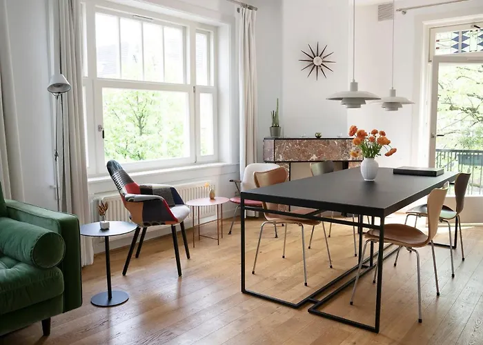 Authentic Rai Apartment Amsterdam